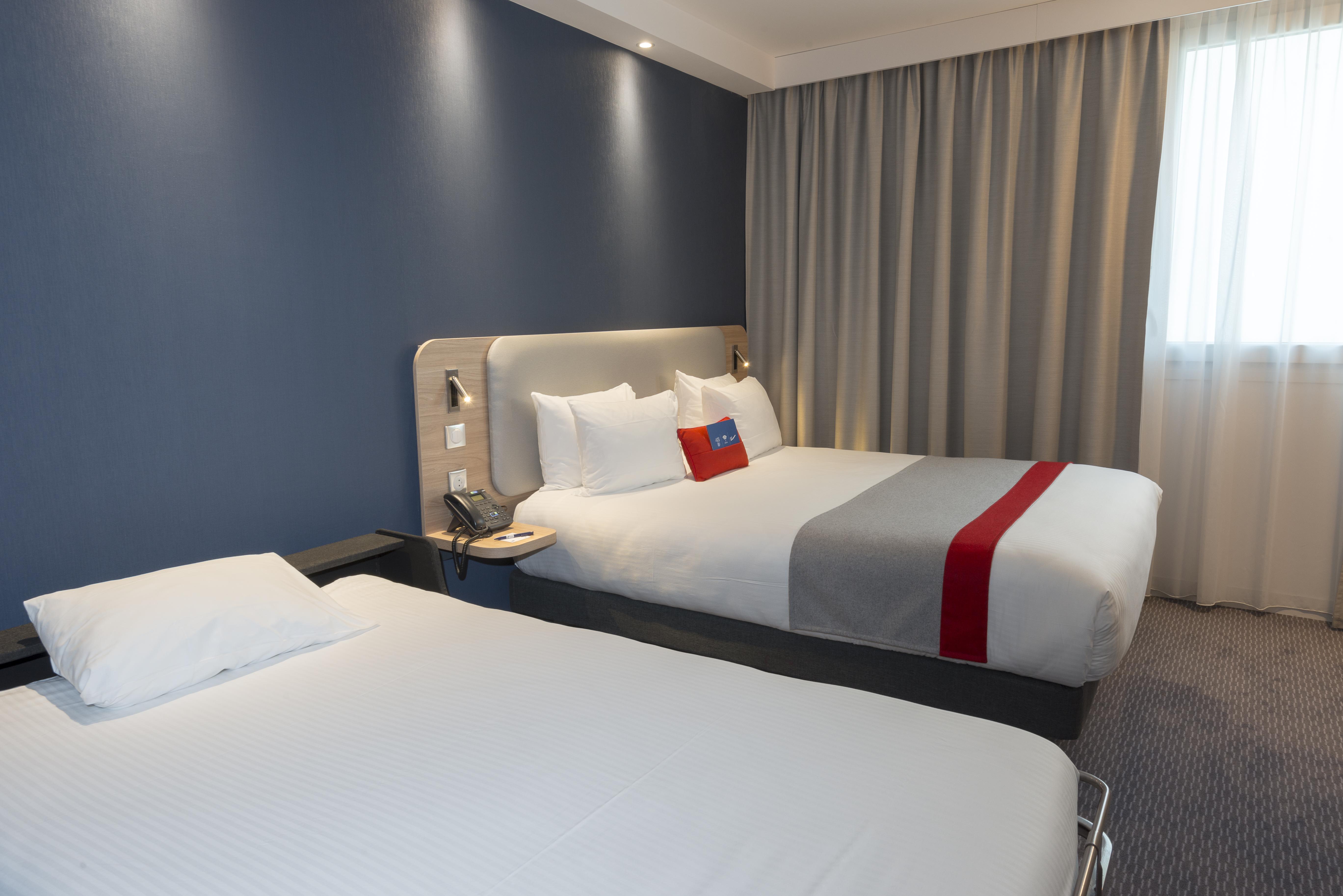 Holiday Inn Express Paris - Velizy, An Ihg Hotel Buitenkant foto