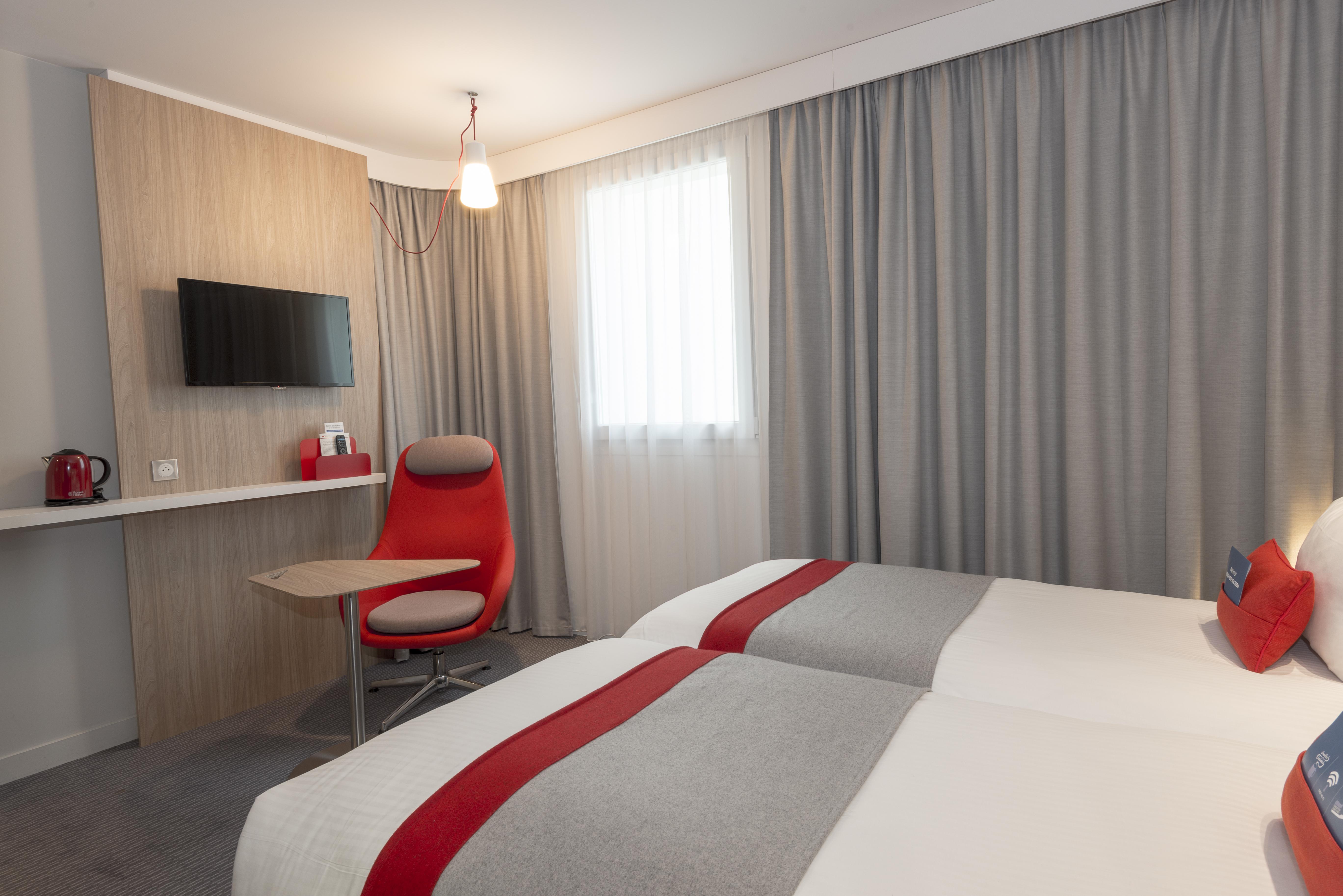 Holiday Inn Express Paris - Velizy, An Ihg Hotel Buitenkant foto