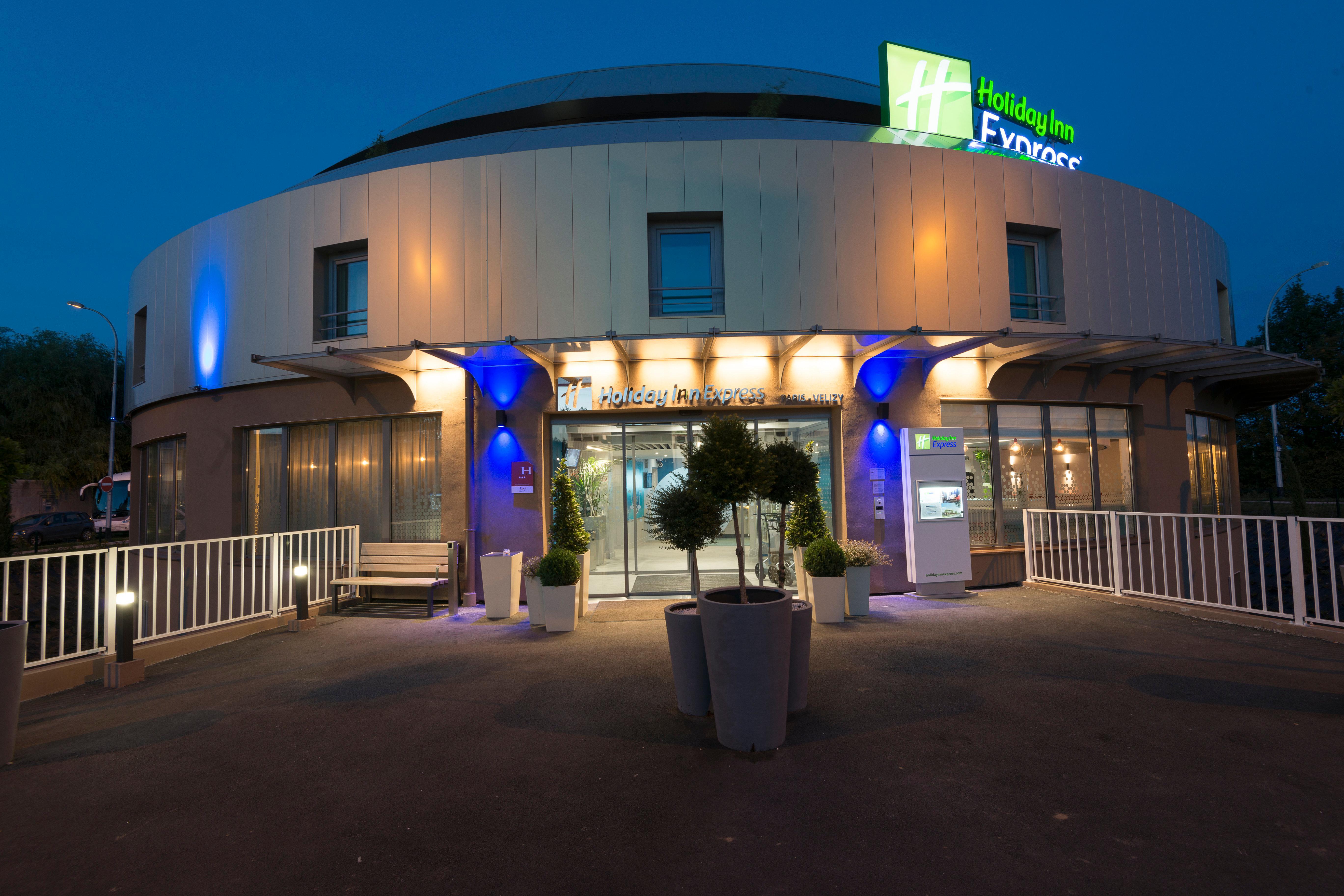 Holiday Inn Express Paris - Velizy, An Ihg Hotel Buitenkant foto