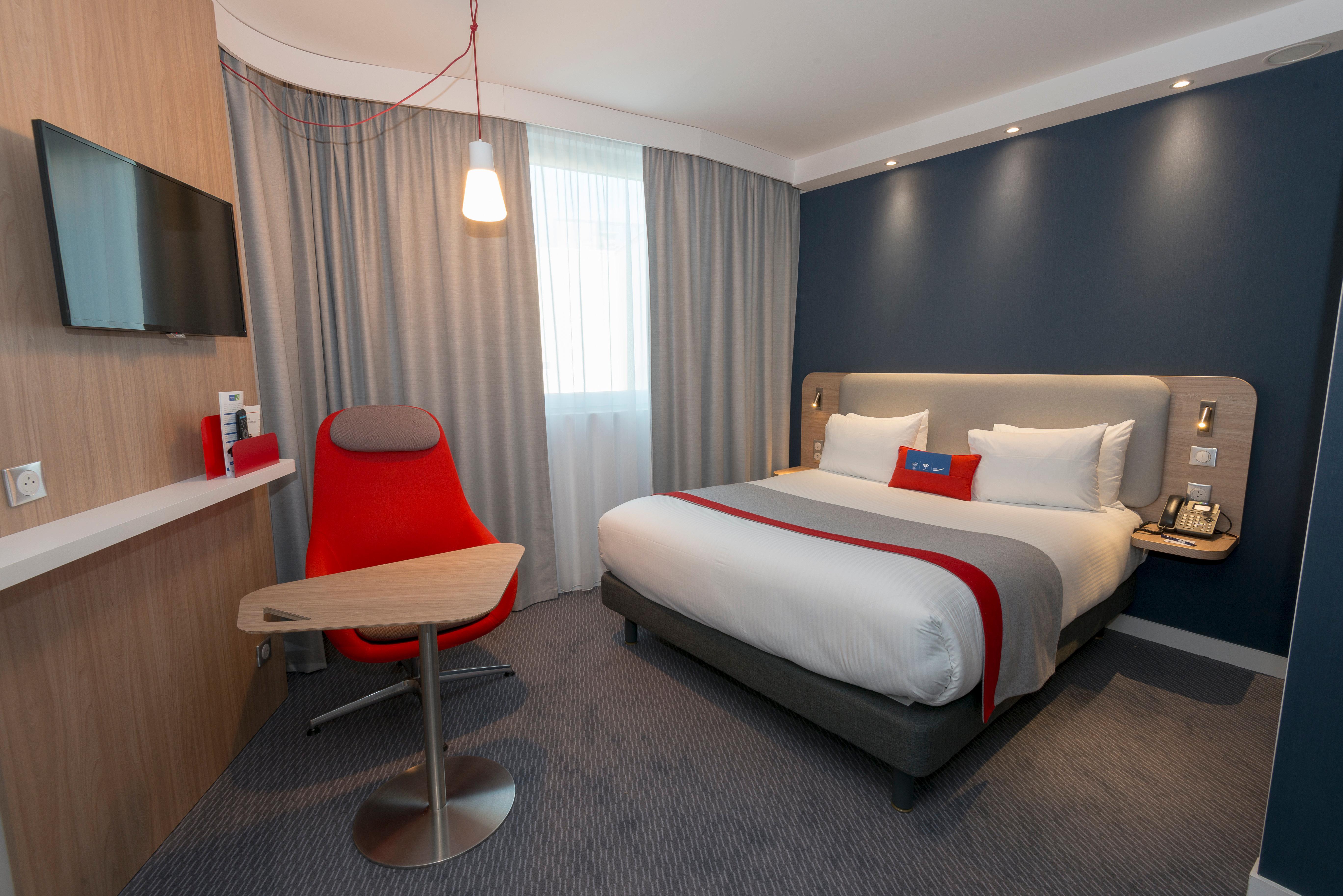 Holiday Inn Express Paris - Velizy, An Ihg Hotel Buitenkant foto